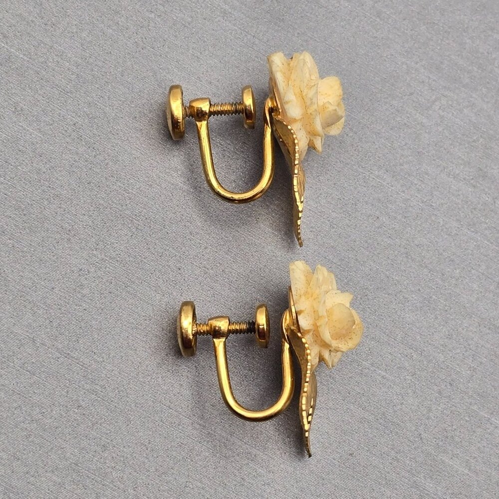 VTG Krementz Gold-Filled Carved Celluloid Rose Screw Back Earrings & Brooch Set - Picture 6 of 12